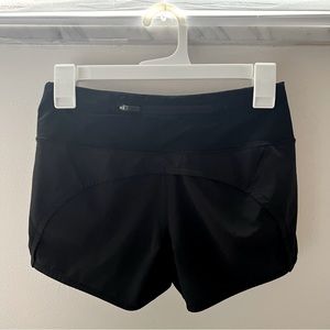 LULULEMON black shorts size 6